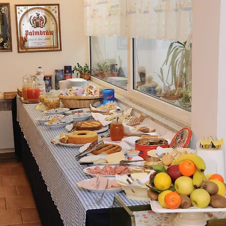 Alojamento de Acomodação e Pequeno-almoço Marisa Valeggio sul Mincio